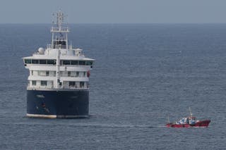 The MV Hondius cruise ship is heading to Tenerife (Misper Apawu/AP)